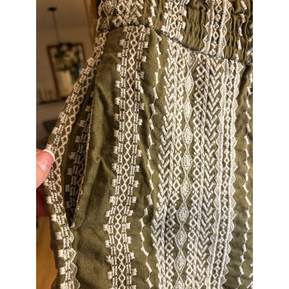House of Harlow 1960 linen blend embroidered shorts Size Medium 6-10 Green/White - Picture 2 of 5